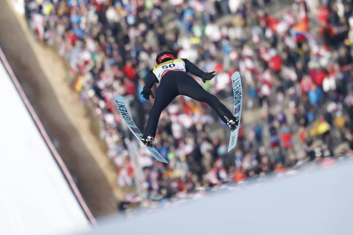Philipp Raimund kam beim Skifliegen in Österreich nur auf Platz 16.